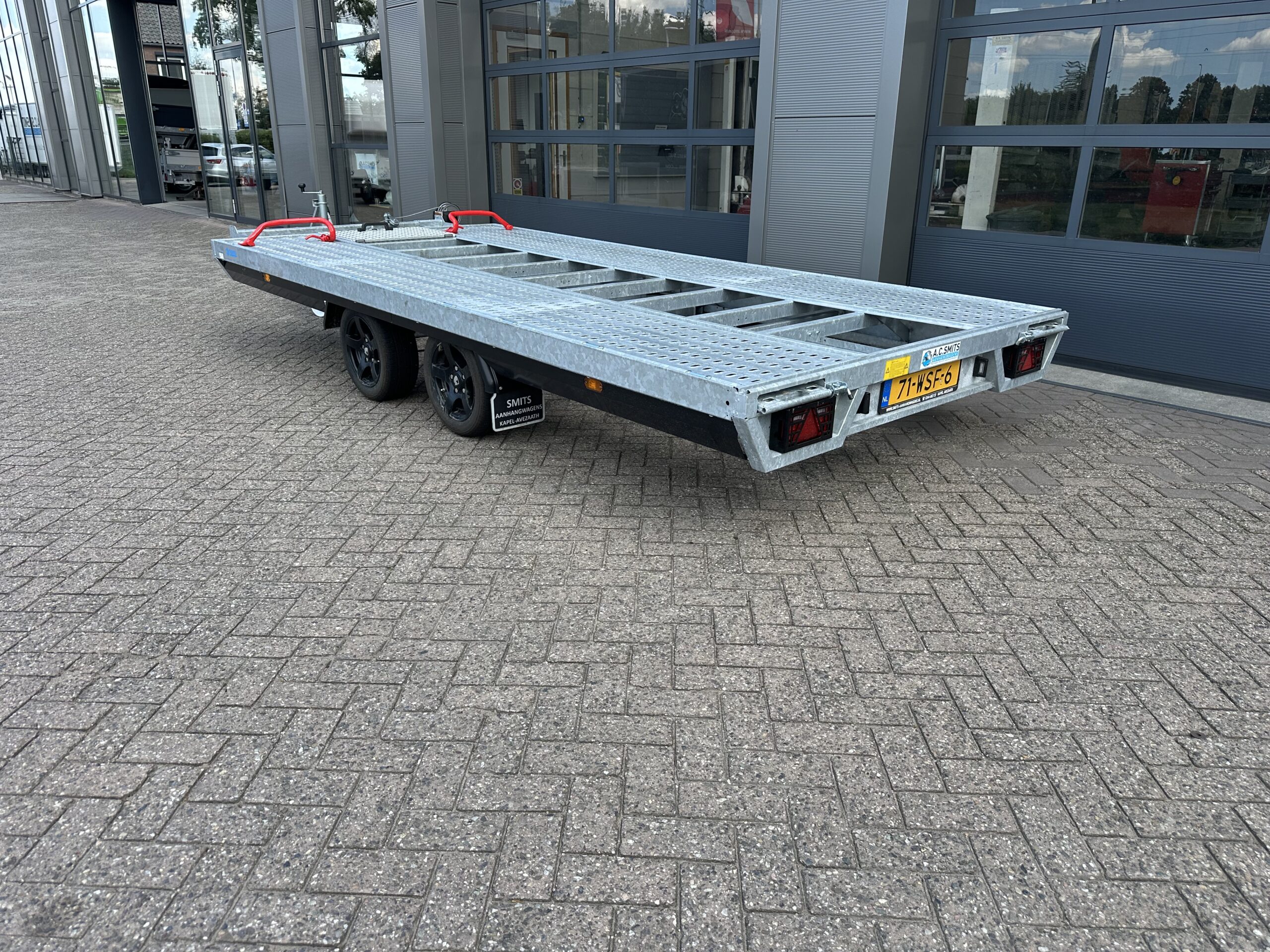 NR 138 Hapert kanteltrailer - Afbeelding 3