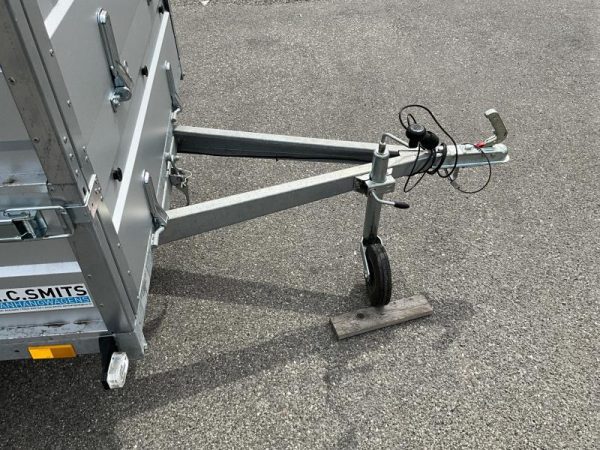 Niewiadow Niewiadow Open bakwagen