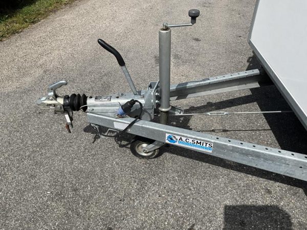 Henra Gesloten opbouw