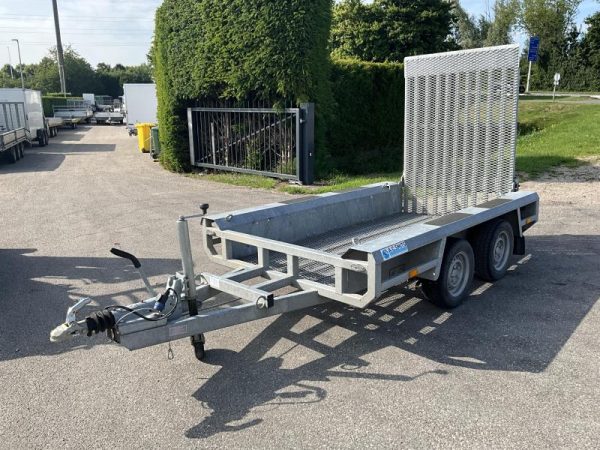 Henra MG hoogwerker vervoer