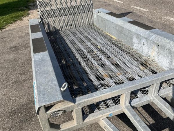 Henra MG hoogwerker vervoer