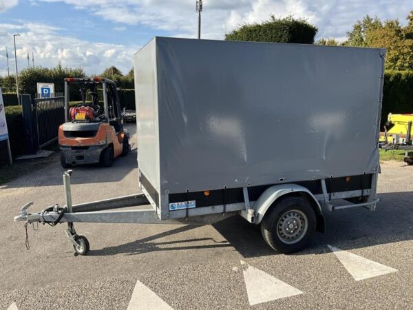 Atec B1 Huifwagen