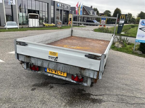 Henra KP353518 Kipper