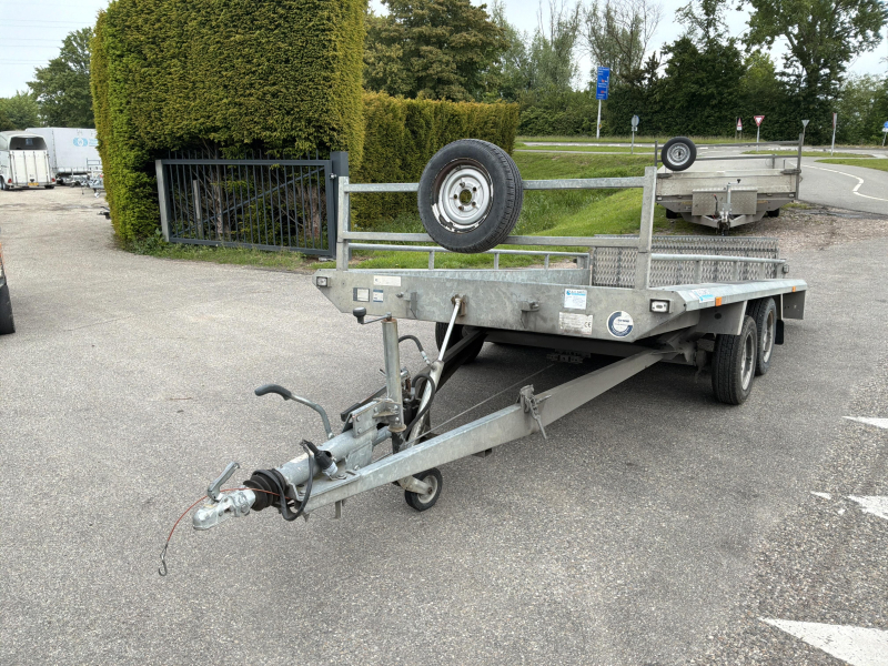 Hapert Machinetransporter