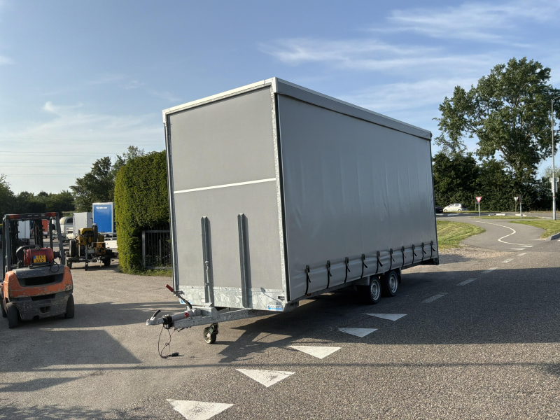 Oosterwijk Huifwagen schuifzelen